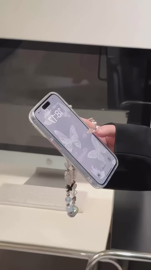 heart guiltier case with charm 💕🩷